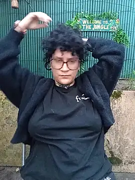 callmelouve online show from 09-29-25, 05:07