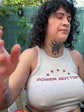 callmelouve online show from 04-15-26, 04:58