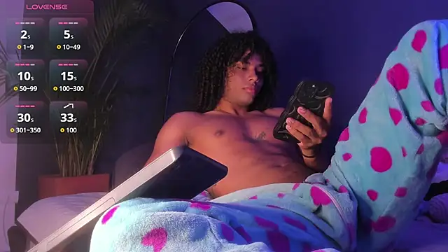 Lucas eevans online show from 10-20-25, 01:11