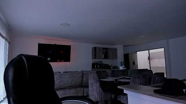 Frank Farrell online show from 02-15-25, 04:12