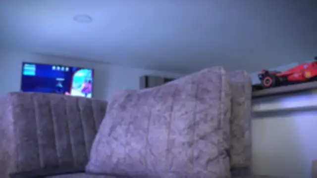 Frank Farrell online show from 10-09-25, 07:56