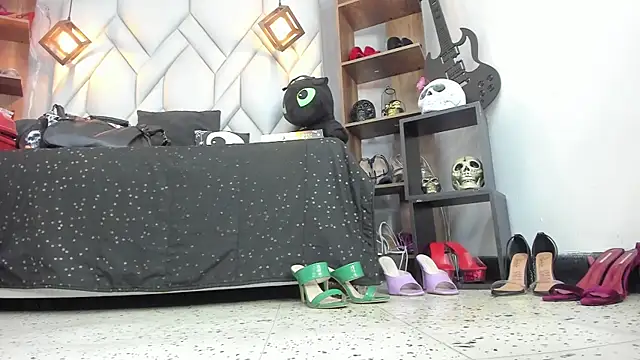 MirandaHaguen online show from 12-20-25, 12:45