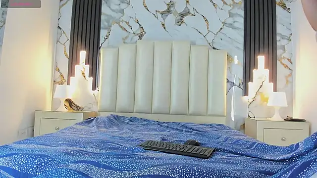 mollieblue69 online show from 03-11-25, 12:39