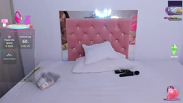 Anamhenao online show from 10-30-25, 12:12