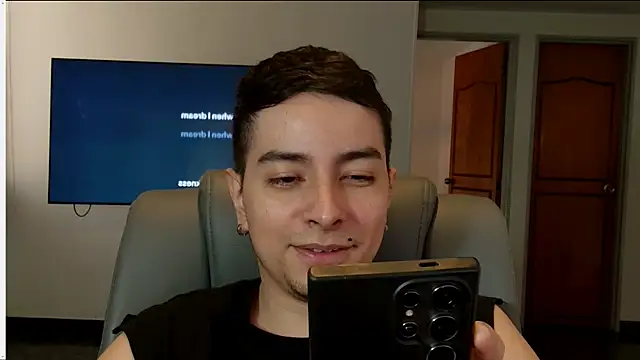 Jhoan saenz online show from 10-09-25, 04:27