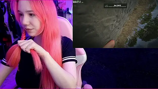 Maya Viola online show from 12-17-25, 06:19