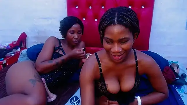 XSCARLETQUEENXX online show from 03-28-26, 11:59