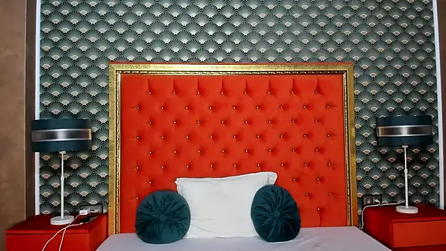 VallerieJones online show from 03-20-25, 04:51