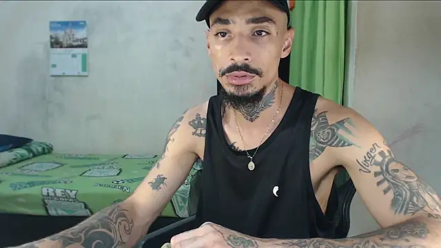 emiliano hottt online show from 05-31-26, 08:54