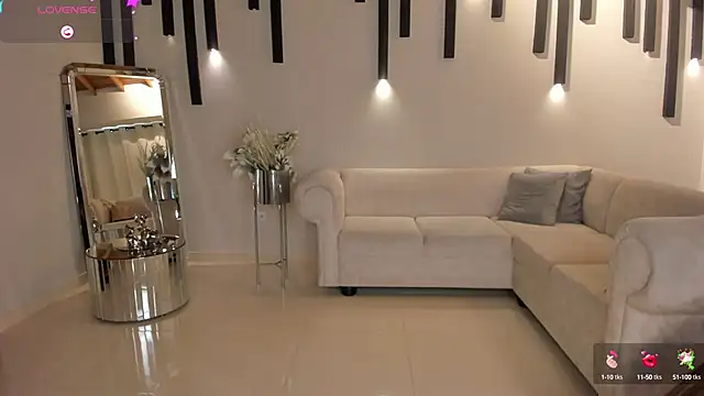 MaryLewis  online show from 03-03-25, 02:59