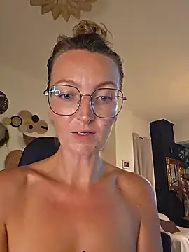 MissMialicious online show from 07-21-26, 06:10