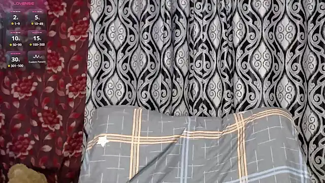 Snapshot of EmilyDoth chatting on 12-27-24, 05:26 EmilyDoth online show from 12-27-24, 05:26