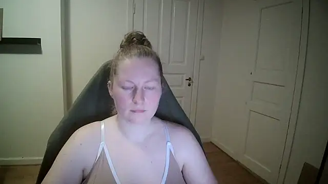 Girlnina-1995 online show from 02-05-25, 05:09