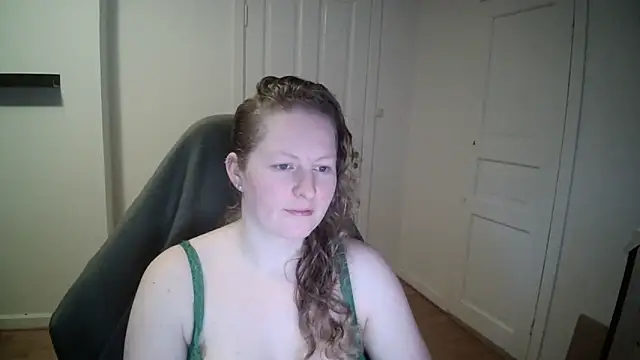 Girlnina-1995 online show from 02-10-25, 09:25