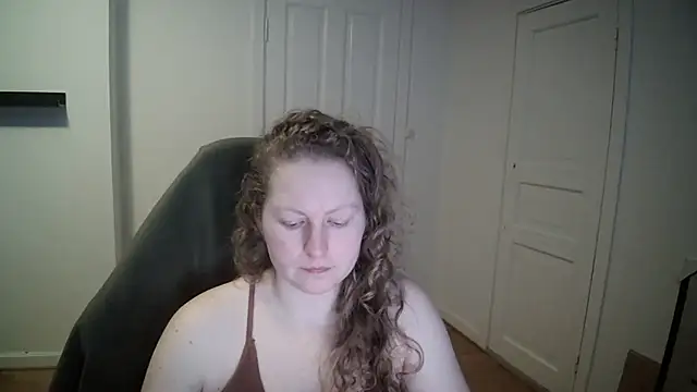 Girlnina-1995 online show from 02-19-25, 11:49