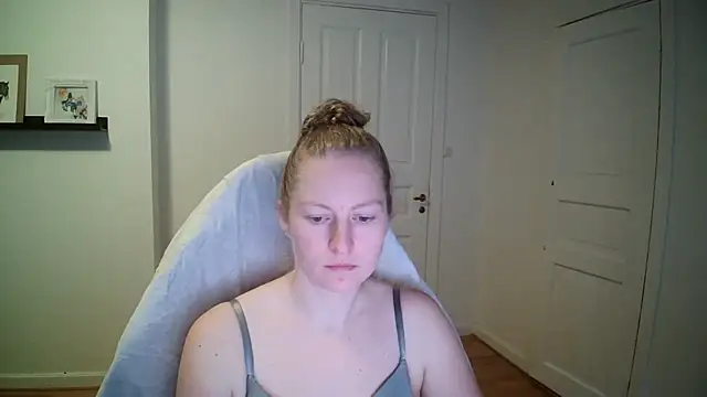 Girlnina-1995 online show from 11-06-25, 11:33