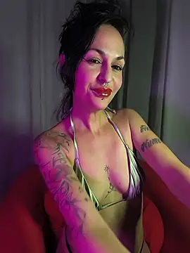 Snapshot of Masha_Real_84 chatting on 06-24-26, 08:30 Masha Real 84 online show from 06-24-26, 08:30