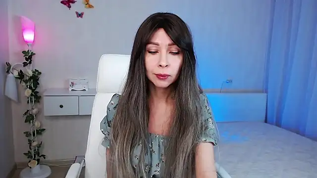 wendifoste online show from 12-23-24, 05:43