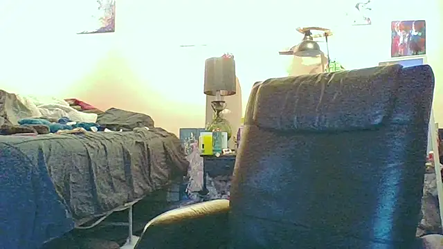 eatmeplease44 online show from 11-30-25, 11:31