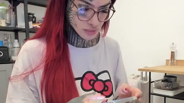 tamarapervert online show from 12-22-25, 09:50