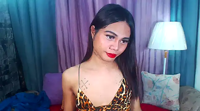 Snapshot of ELLIZABETHFORCUMXX chatting on 01-29-25, 05:51 ELLIZABETHFORCUMXX online show from 01-29-25, 05:51