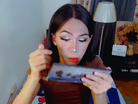 Snapshot of ELLIZABETHFORCUMXX chatting on 09-30-25, 10:09 ELLIZABETHFORCUMXX online show from 09-30-25, 10:09