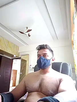 Snapshot of kaizercool1 chatting on 12-16-25, 05:45 kaizercool1 online show from 12-16-25, 05:45