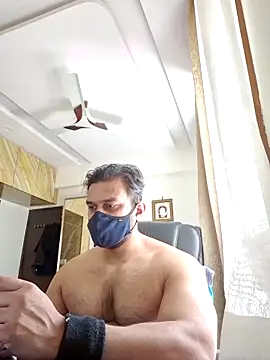 Snapshot of kaizercool1 chatting on 03-11-26, 07:03 kaizercool1 online show from 03-11-26, 07:03