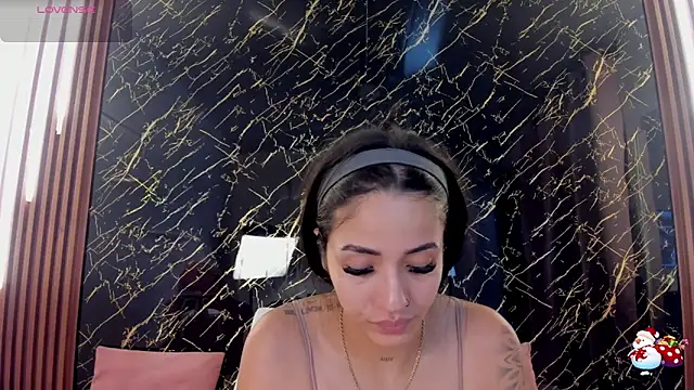 Snapshot of Tamara-evans chatting on 01-15-26, 07:06 Tamara-evans online show from 01-15-26, 07:06