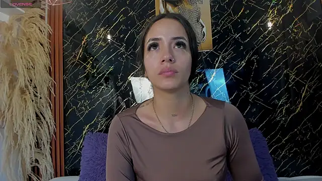 Snapshot of Tamara-evans chatting on 02-19-26, 10:33 Tamara-evans online show from 02-19-26, 10:33