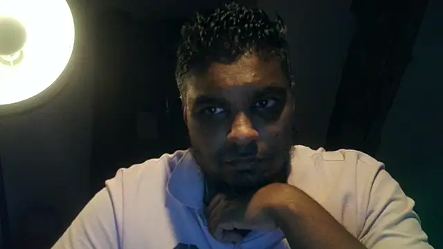 Snapshot of Bandusrilankasexymen chatting on 12-16-24, 09:20 Bandusrilankasexymen online show from 12-16-24, 09:20