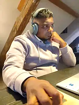 Snapshot of Bandusrilankasexymen chatting on 03-19-25, 09:48 Bandusrilankasexymen online show from 03-19-25, 09:48