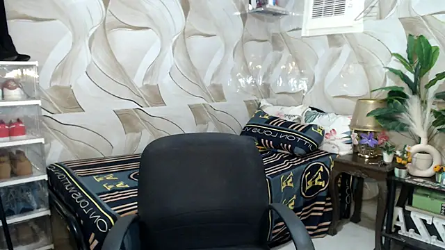 Snapshot of MagnificatMistress chatting on 07-19-26, 06:55 MagnificatMistress online show from 07-19-26, 06:55