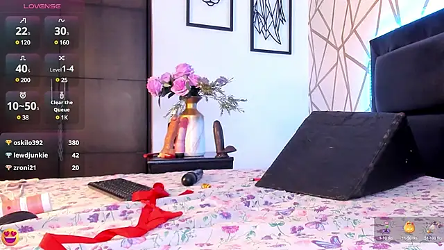 EmilyyRosee  online show from 03-13-25, 12:46