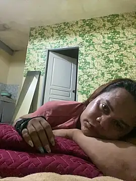 sweetyula online show from 10-07-25, 01:25