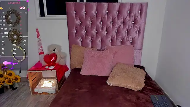 Snapshot of LilyBrunette chatting on 03-11-25, 01:16 LilyBrunette online show from 03-11-25, 01:16