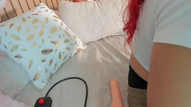 Karlagonzales  online show from 04-19-26, 10:58