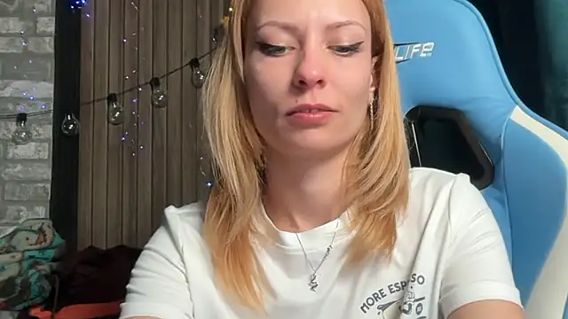 karo123421 online show from 02-12-26, 09:43