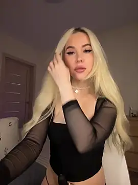 xDinnax online show from 10-27-25, 01:48