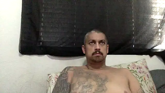 Snapshot of Vision1285 chatting on 12-23-24, 06:58 Vision1285 online show from 12-23-24, 06:58