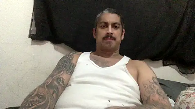 Snapshot of Vision1285 chatting on 01-12-25, 08:25 Vision1285 online show from 01-12-25, 08:25