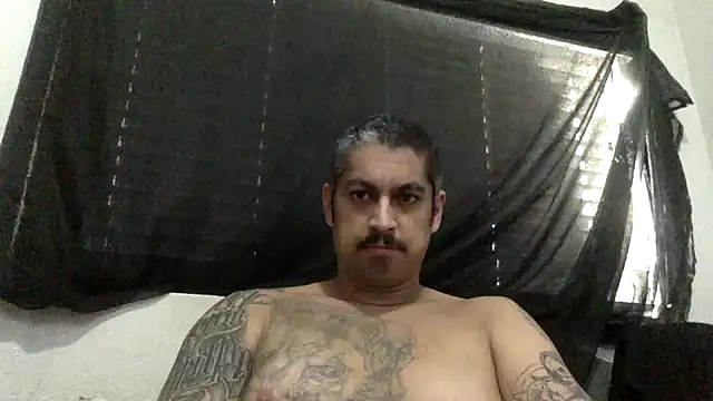 Snapshot of Vision1285 chatting on 01-13-25, 06:38 Vision1285 online show from 01-13-25, 06:38