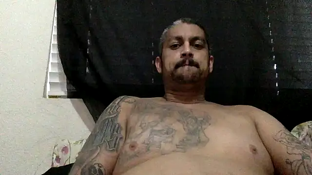 Snapshot of Vision1285 chatting on 02-10-25, 06:45 Vision1285 online show from 02-10-25, 06:45