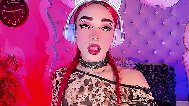 LeyXandrabraz online show from 05-15-26, 08:05