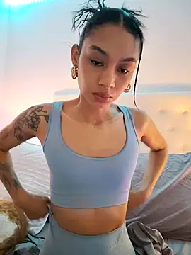 Leaberry online show from 03-05-26, 01:29