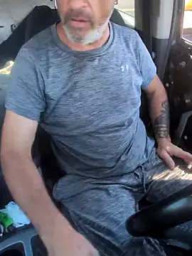 Snapshot of Ryeguy6969 chatting on 09-29-25, 04:01 Ryeguy6969 online show from 09-29-25, 04:01