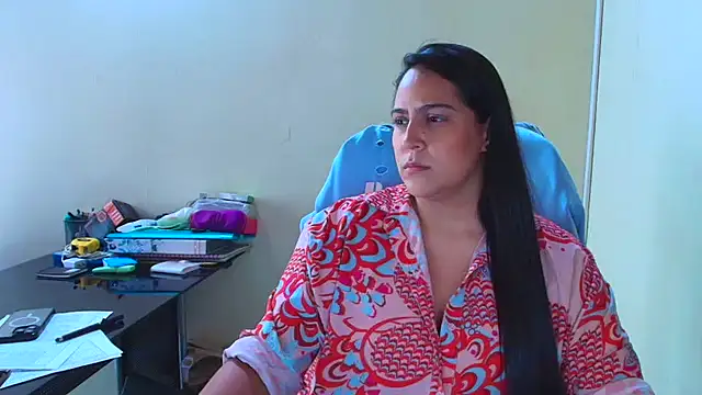 kendall 52 online show from 10-25-25, 05:30