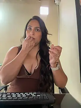 kendall 52 online show from 07-06-26, 02:47