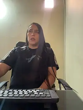 kendall 52 online show from 07-14-26, 08:25