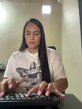 kendall 52 online show from 07-24-26, 03:43